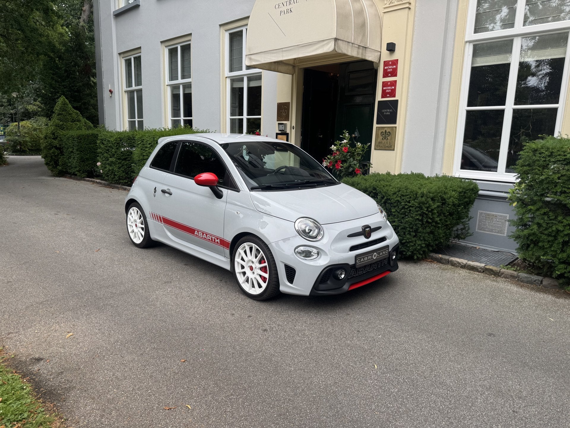 Abarth 595 1.4 T-Jet Competizione 70th Anniversary, Sabelt, Auto's, 15 km/l, 4 cilinders, Alcantara, Bedrijf