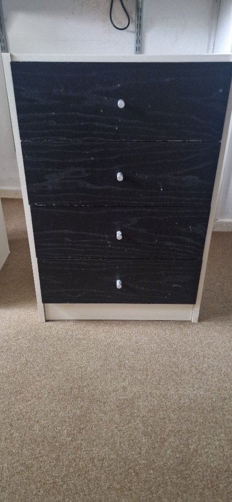 2 Handige witte kastjes met zwarte voorkant: los of als set, Ophalen, Minder dan 50 cm, Gebruikt, 3 of 4 laden