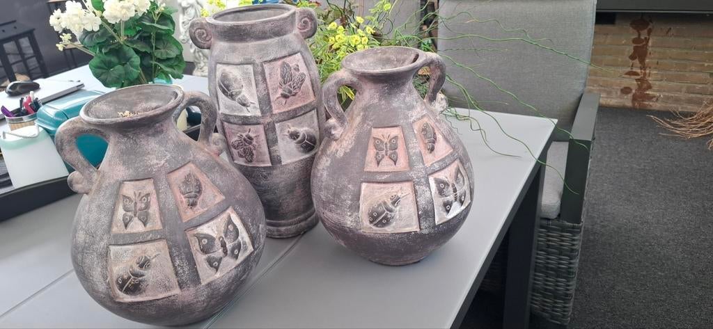 Set van 3 decoratieve vazen met handvatten, Ophalen of Verzenden, Nieuw, Overige kleuren