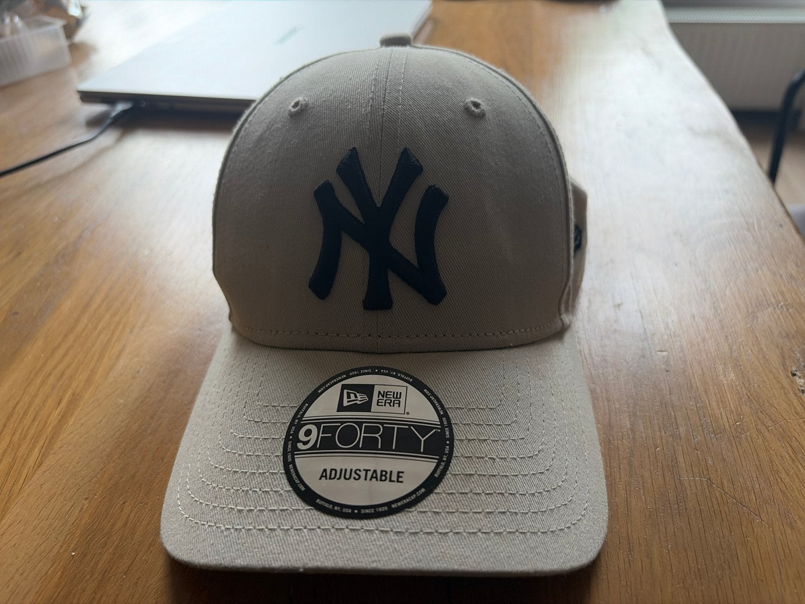New Era 9FORTY NY Yankees Pet, Kleding | Heren, Ophalen of Verzenden, Zo goed als nieuw, One size fits all, Pet