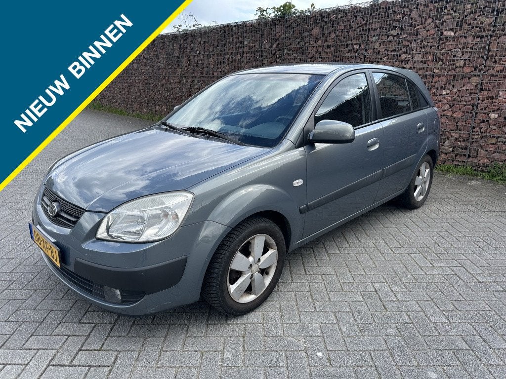 Kia Rio 1.4 LX (bj 2007), Auto's, Kia, Voorwielaandrijving, Gebruikt, Metallic lak, 4 cilinders