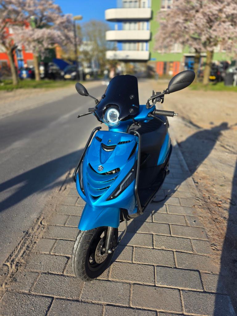 Piaggio Zip 2017, Ophalen, Zip, 49 cc, Zo goed als nieuw