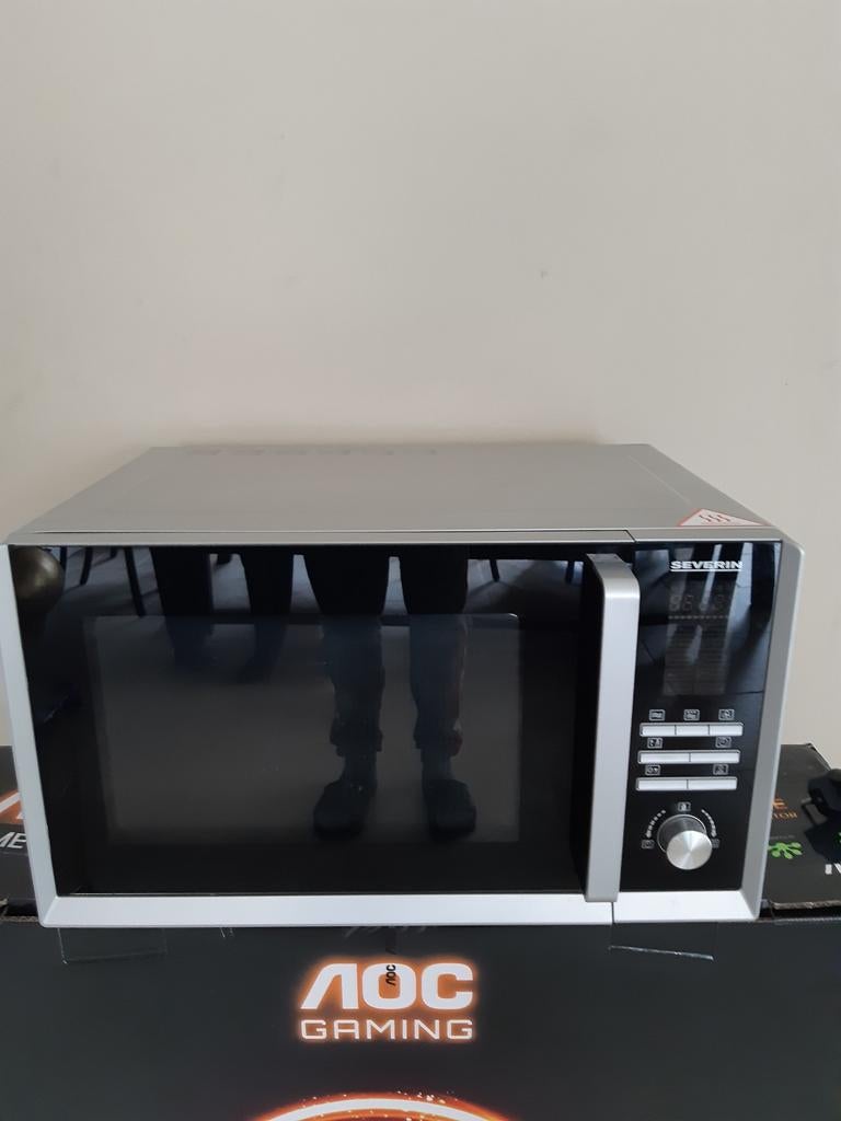 Magnetron met Oven en Grill, Witgoed en Apparatuur, Ophalen, Combimagnetron, Grill, Zo goed als nieuw