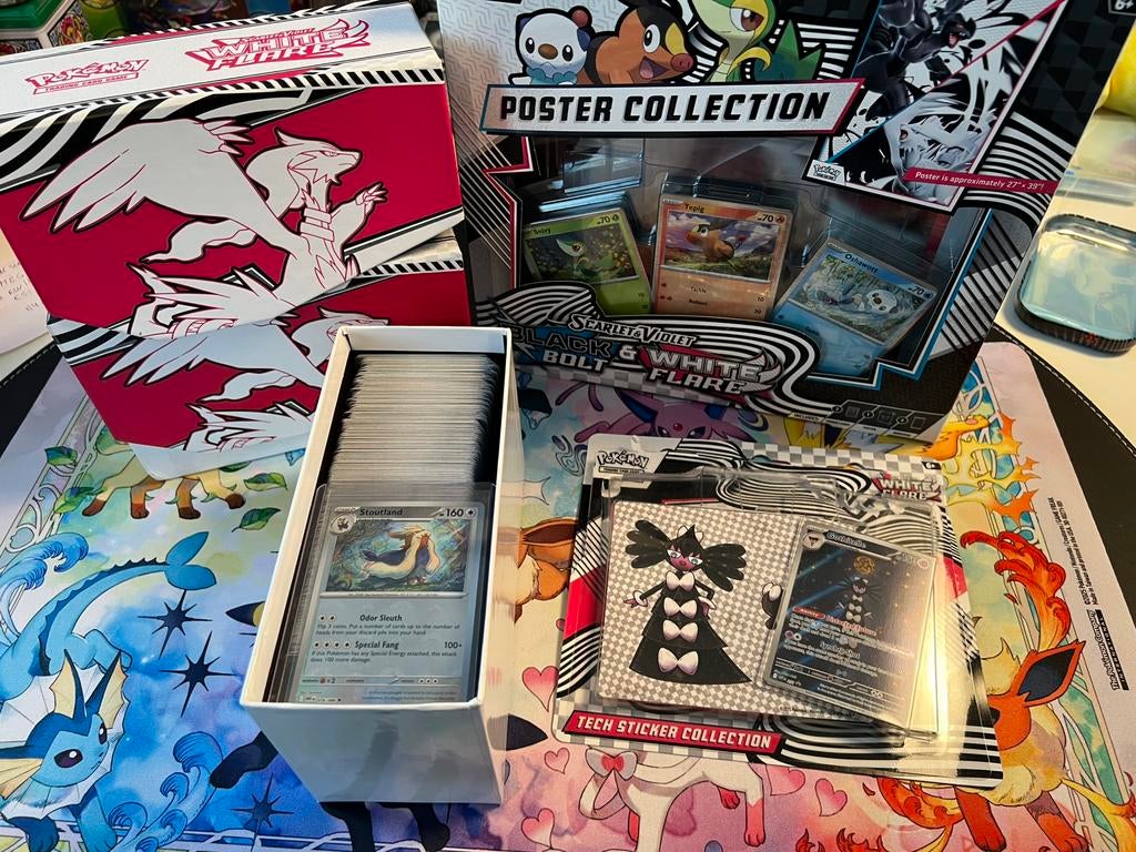 White Flare Pokemonkaarten, Ophalen of Verzenden, Nieuw, Meerdere kaarten, Foil