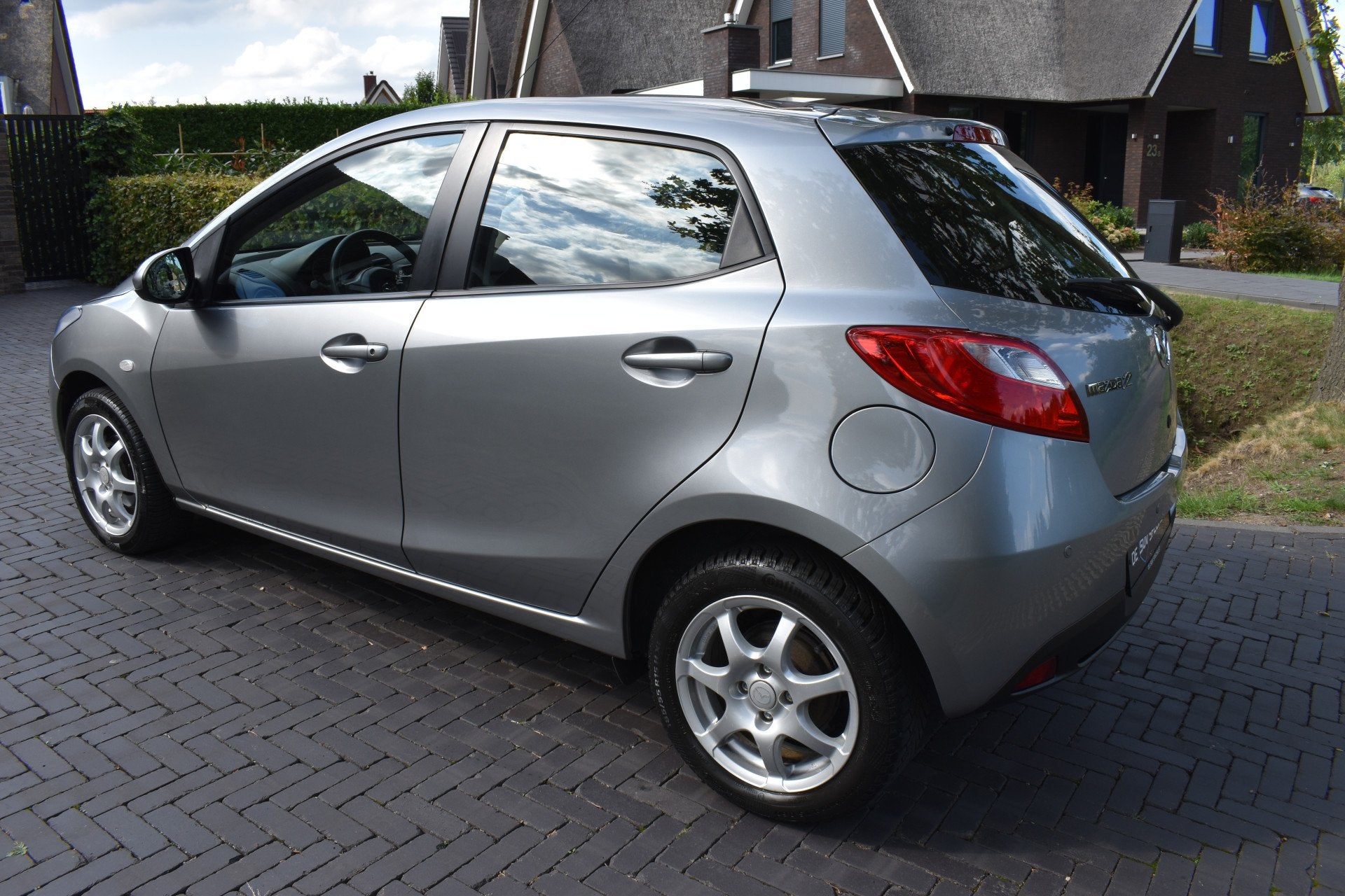 Mazda 2 1.5 GT-L '14 AUT. Camera, SLÉCHTS 54DKM! (bj 2014), Auto's, Stof, 4 cilinders, Met garantie (alle), 4 stoelen
