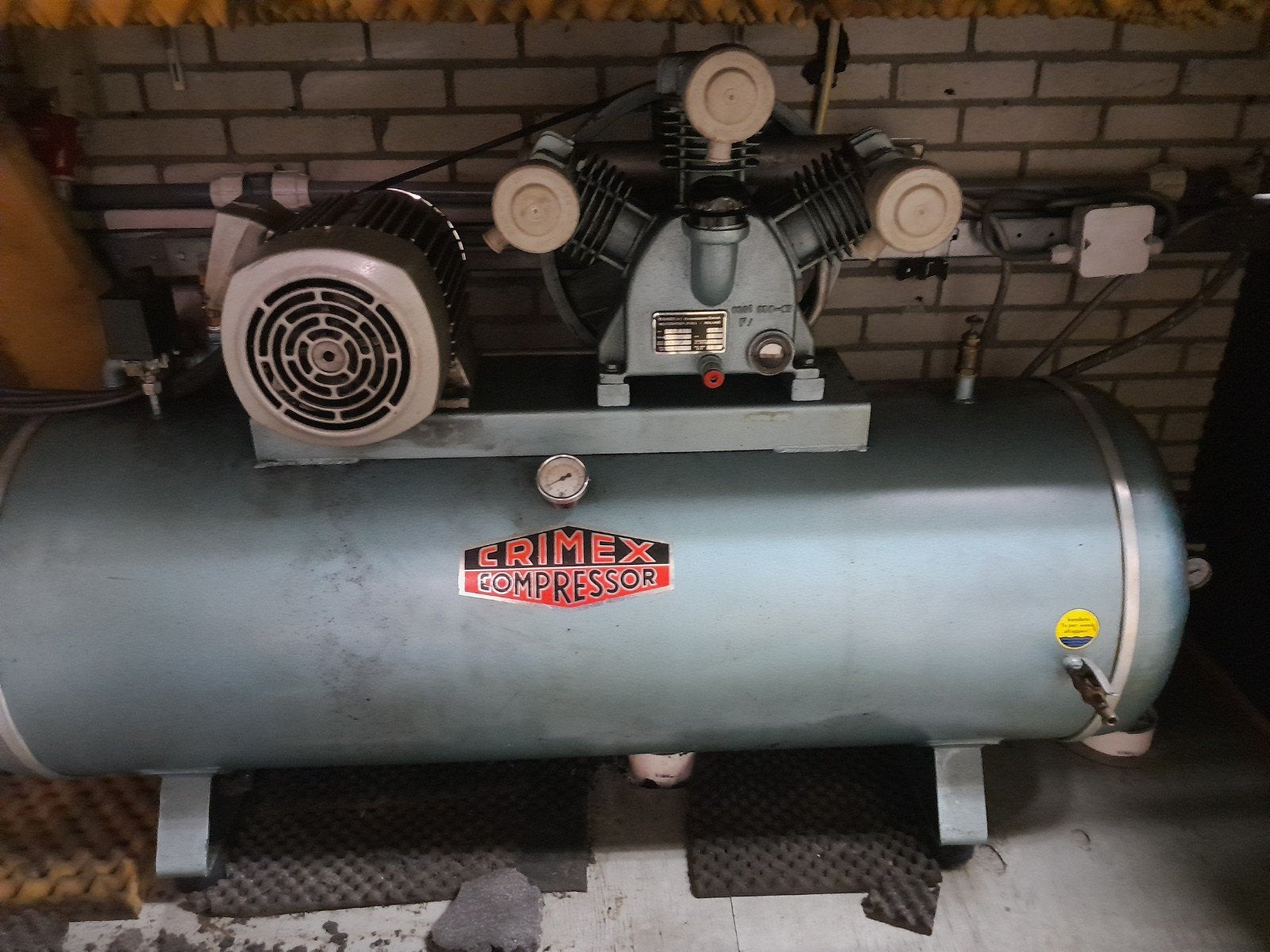 Crimex Compressor RM 650 -  Industriële Luchtcompre, Doe-het-zelf en Verbouw, Compressors, 100 liter of meer, Ophalen