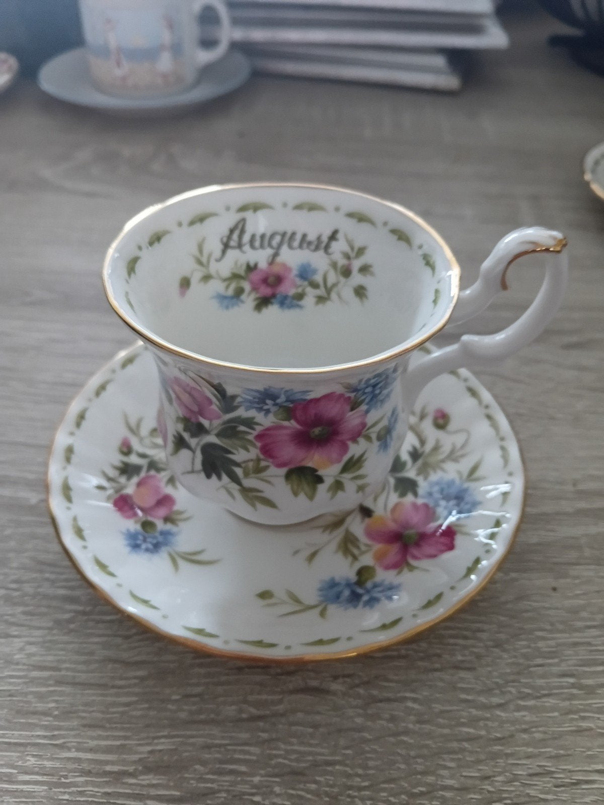 Royal Albert Augustus Flower of the Month Kop en Schotel, Ophalen of Verzenden