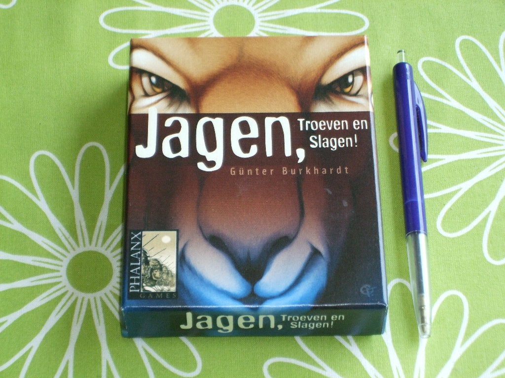 Jagen, troeven en slagen - een kort inventief kaartspel, Drie of vier spelers, Ophalen of Verzenden, Zo goed als nieuw