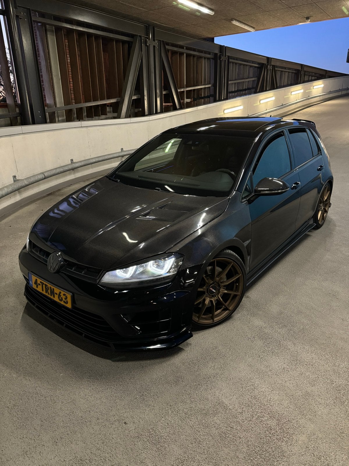 Volkswagen Golf 7r Carbon editie Origineel NL 2e eigenaar, Automaat, Zwart, 4 cilinders, 1984 cc