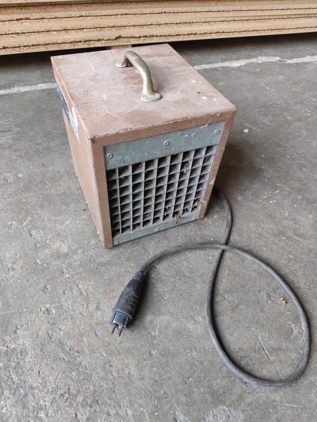 Robuuste elektrische werkplaatskachel, Huis en Inrichting, Kachels, Gebruikt, Overige soorten, Elektrisch, Ophalen of Verzenden