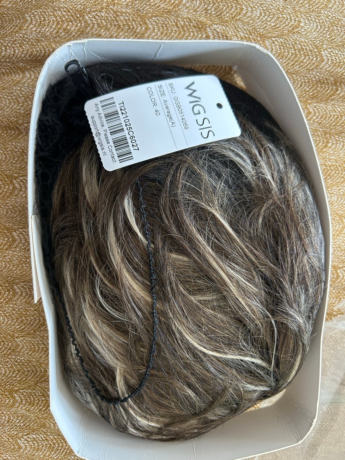 Wigsis pruik kort bruin gelaagd Remy haar, 2 stuks, Ophalen, Nieuw, Pruik of Haarverlenging