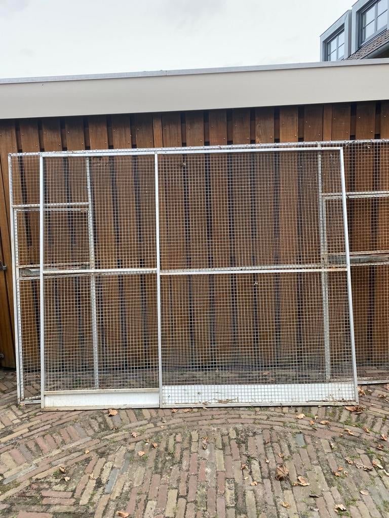 Volière panelen.ara's. kaketoes., Ophalen, Zo goed als nieuw, Aluminium, Volière