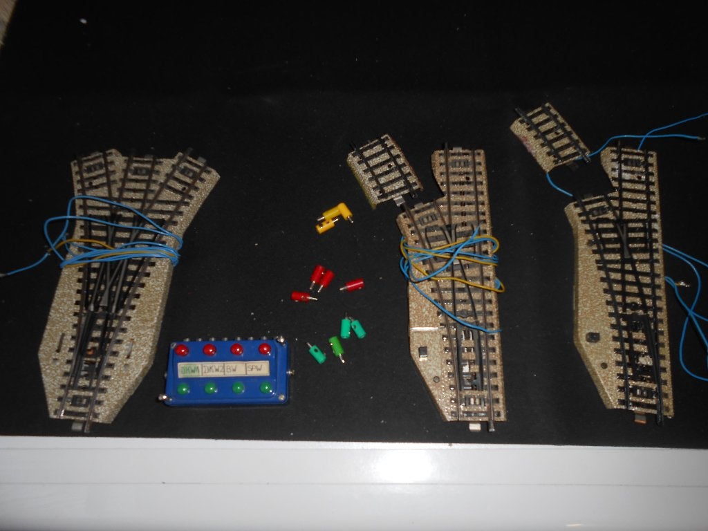 Märklin 5214 + 5138 2x ,  drieweg wissel en 2 wissels Links, Wisselstroom, Rails, Ophalen of Verzenden, Zo goed als nieuw