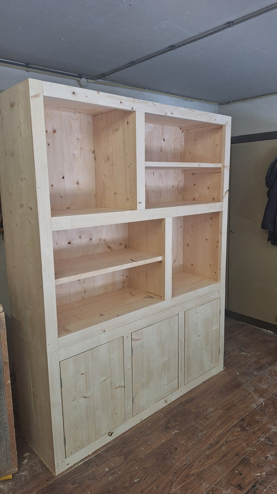 Kast van terug gedroogd en geschaafd hout, Ophalen of Verzenden, Nieuw