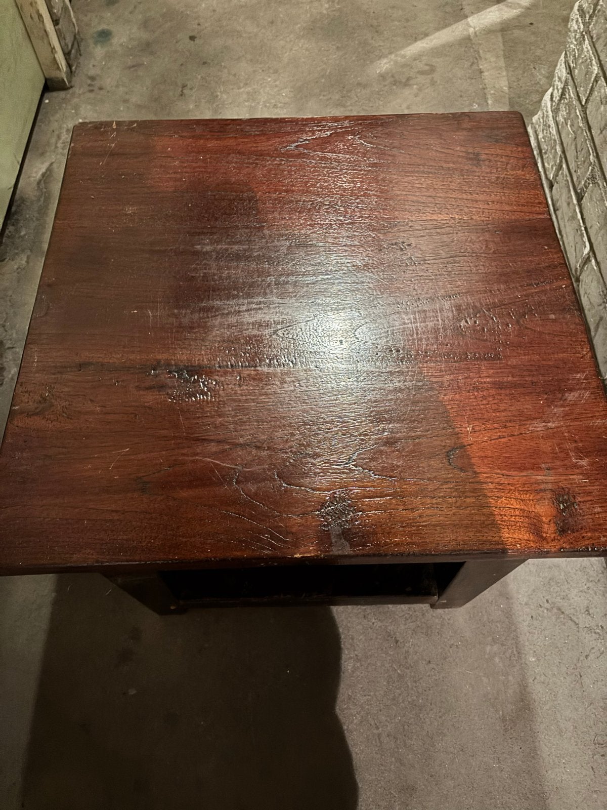 Set van 2 houten bijzettafels met lade, Huis en Inrichting, Minder dan 55 cm, Gebruikt, Vierkant, Hout