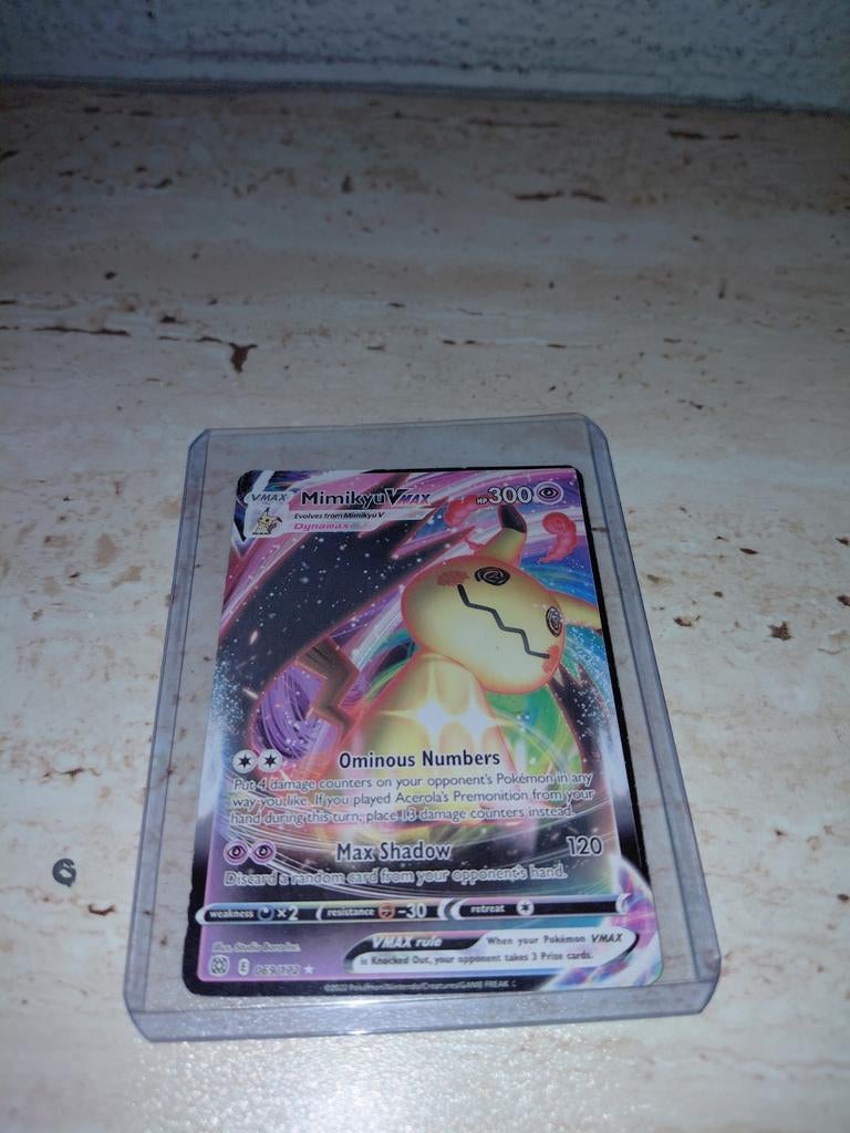 Mimikyu VMAX 069/172 Pokémon kaart - Brilliant Stars, Hobby en Vrije tijd, Verzamelkaartspellen | Pokémon, Ophalen of Verzenden