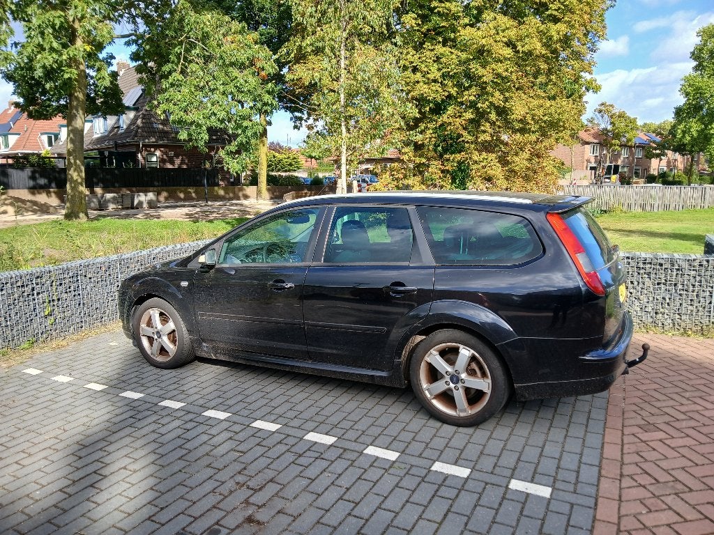 Ford Focus 2.0 107KW Wagon 2007 Zwart, Auto's, 145 pk, Stof, 4 cilinders, Zwart