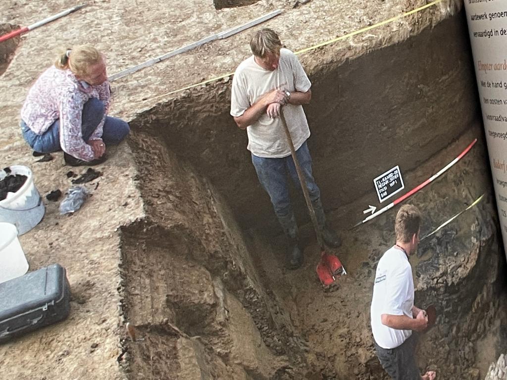 Kapel-Avezaath: Het raadsel van de ridders van Muggenborch, Ophalen of Verzenden, Zo goed als nieuw