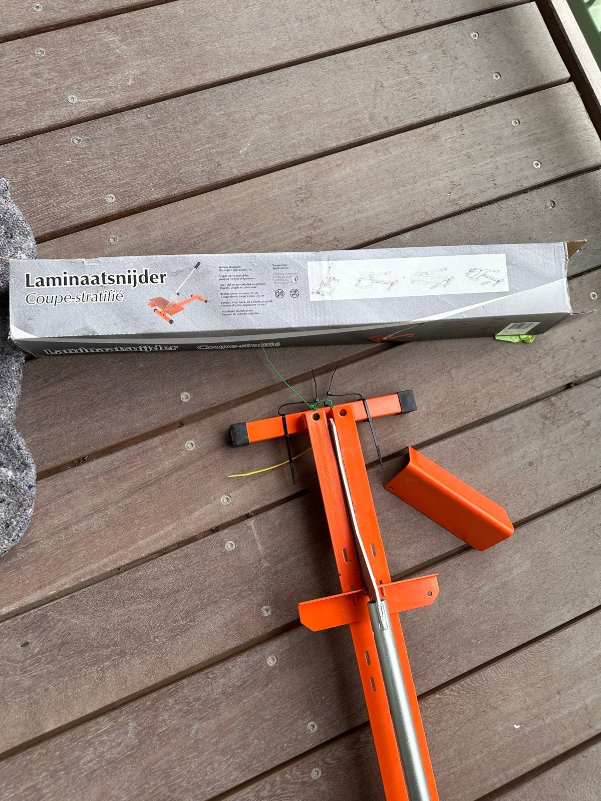 Laminaatsnijder met extra legset, Ophalen of Verzenden, Gebruikt, Snijgereedschap, Overige merken