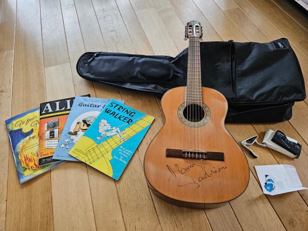 José Rodriguez 208ST Klassieke Gitaar met Accessoires, Muziek en Instrumenten, Ophalen of Verzenden, Gebruikt, Klassieke of Spaanse gitaar