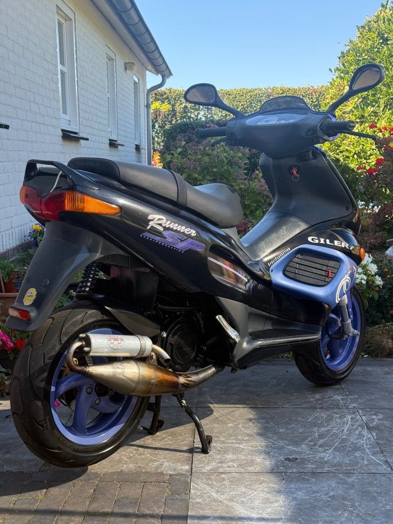 ⭐️Gilera runner Violet paars Z.G.A.N. UNIEK 11469 km⭐️, Fietsen en Brommers, Niet ingevuld, Niet ingevuld, Niet ingevuld