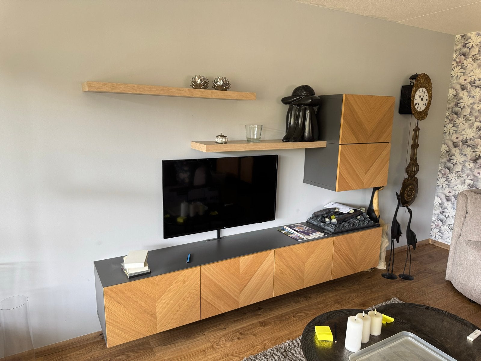 IKEA BESTA TV-meubel met opbergkasten en planken, Ophalen, Zo goed als nieuw, 200 cm of meer, 150 tot 200 cm