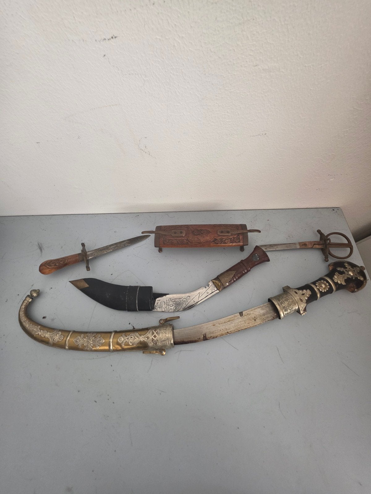 Diverse  messen en dolken collectie niet scherp, Verzamelen, Militaria | Algemeen, Ophalen of Verzenden, Overige soorten, Overige gebieden