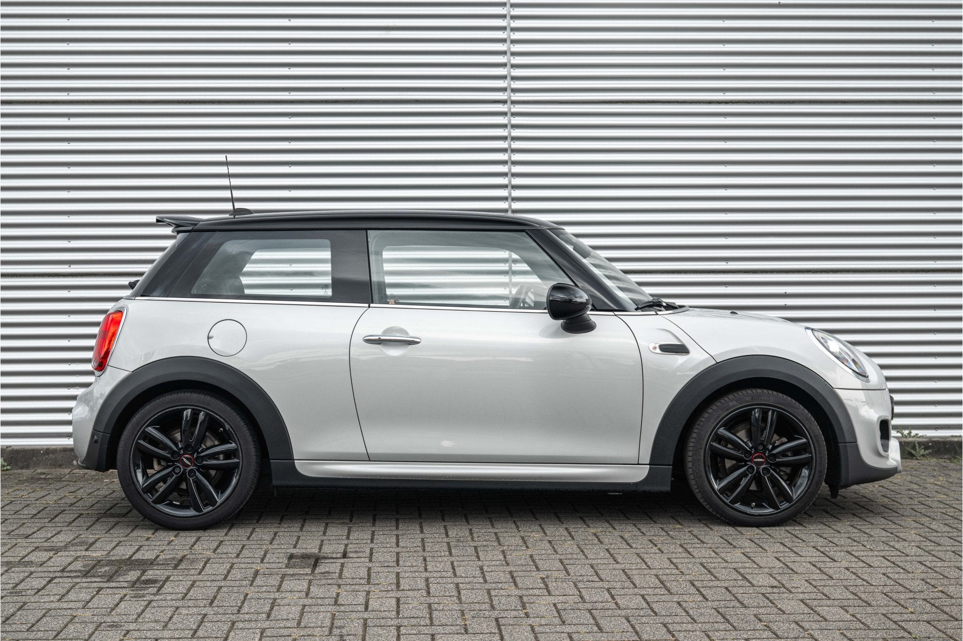 MINI Hatchback Cooper JCW / JCW Sportstoel / Comfort Access, Auto's, Voorwielaandrijving, 136 pk, Gebruikt, 4 stoelen