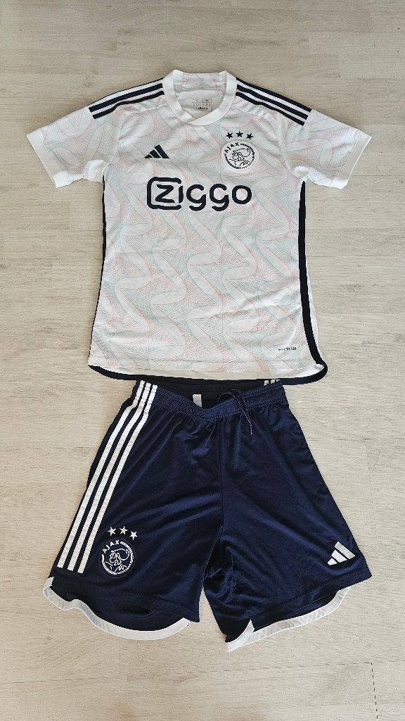 Ajax UIT Tenue! Seizoen 23/24! Mt S!, Ophalen of Verzenden, Zo goed als nieuw, Rood, Voetbal