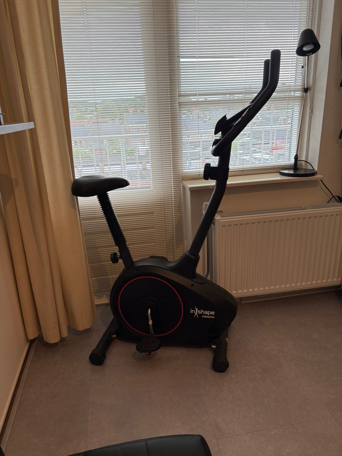 Hometrainer In Shape FB500, zo goed als nieuw., Sport en Fitness, Fitnessapparatuur, Ophalen, Zo goed als nieuw, Hometrainer