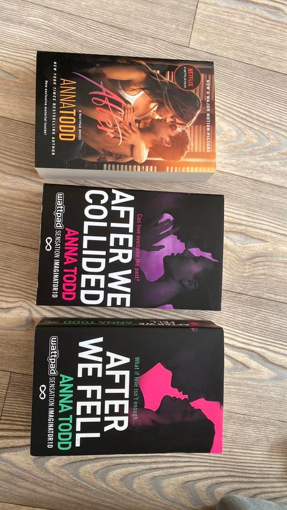 After, After We Collided en After We Fell boeken serie, Boeken, Ophalen of Verzenden, Zo goed als nieuw