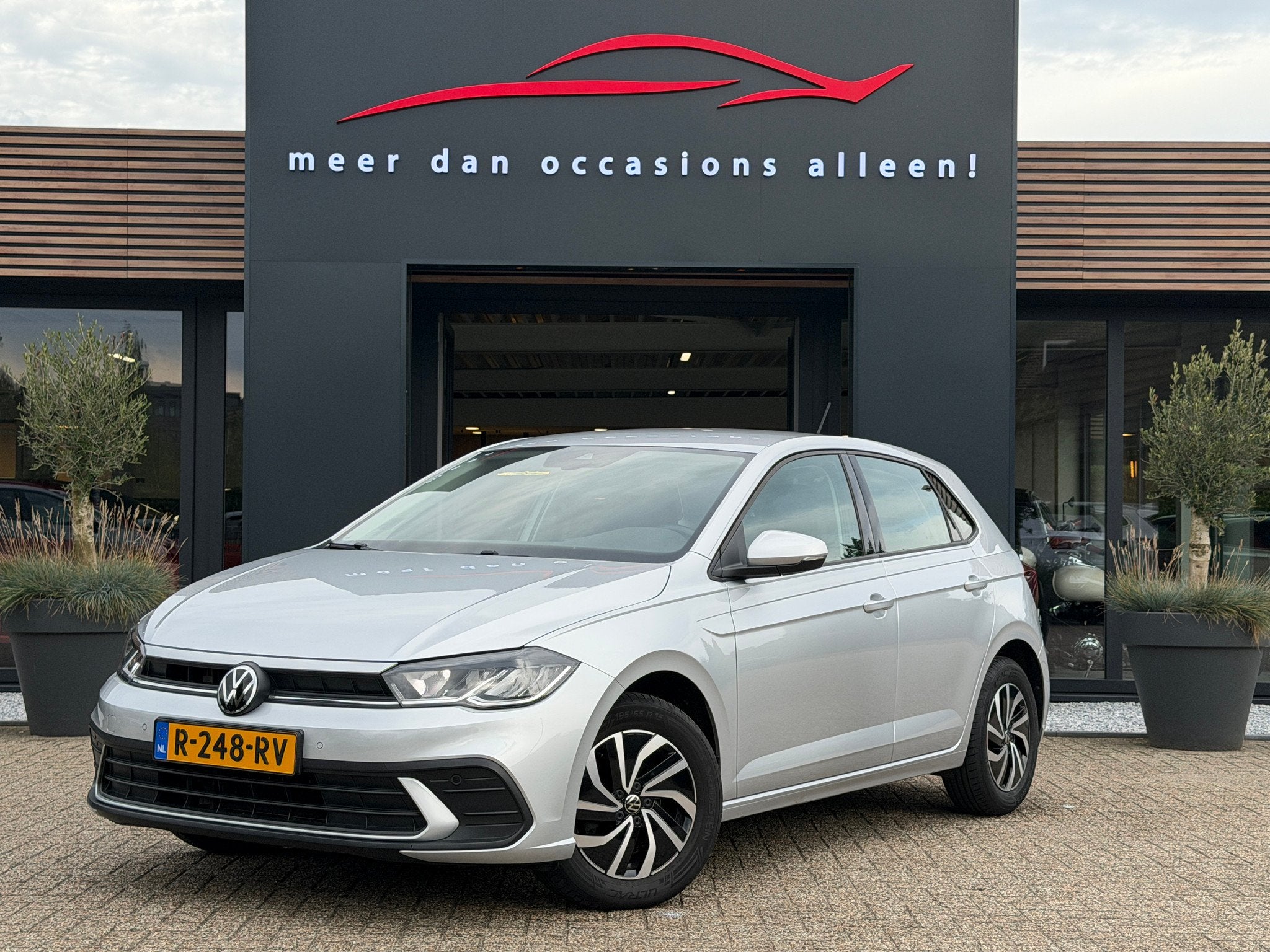 Volkswagen Polo 1.0 TSI 95pk Life (bj 2022), Auto's, Keurmerk '100% Onderhouden', Gebruikt, Euro 6, 49 €/maand