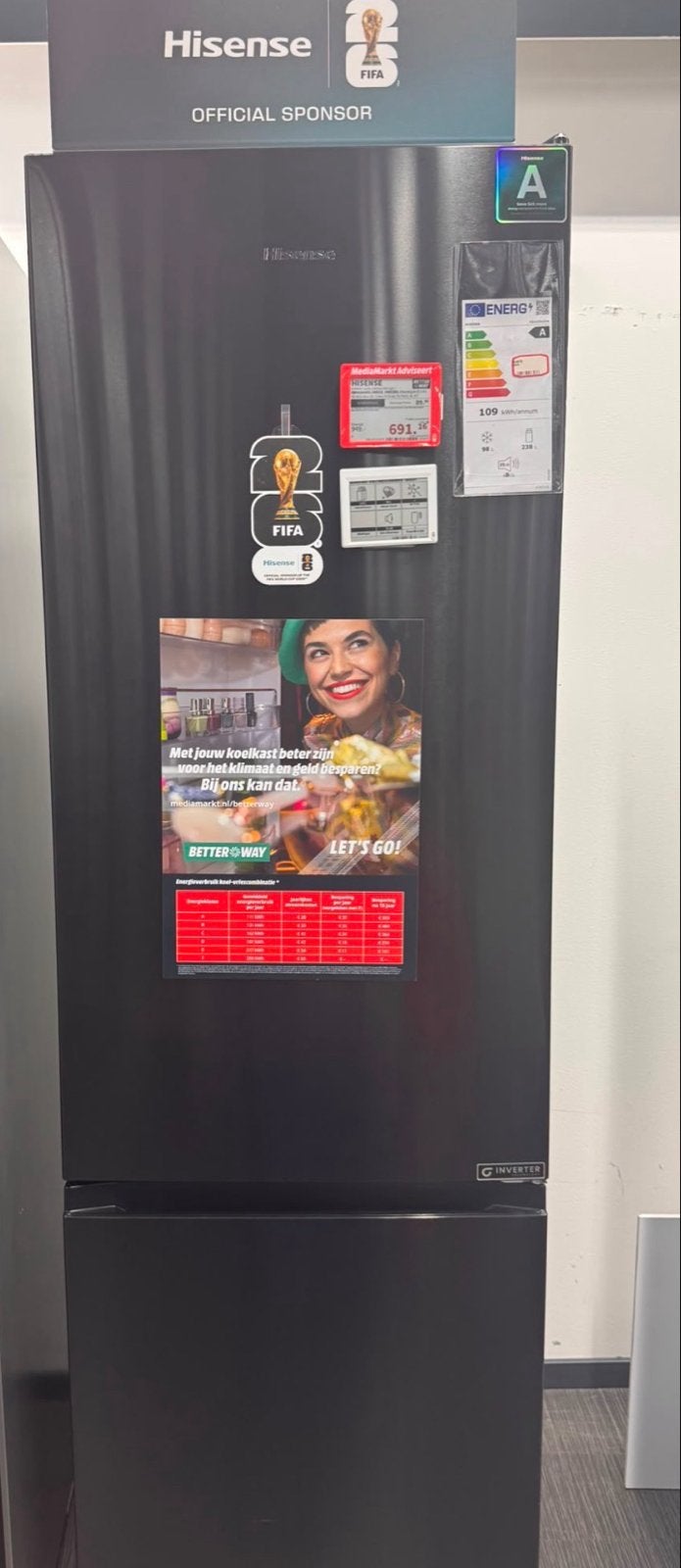 Hisense koelkast in nieuwstaat - Energieklasse A, Ophalen, 200 liter of meer, 60 cm of meer, Met aparte vriezer