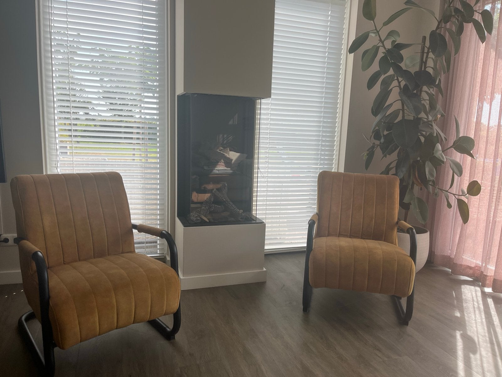 2 nette gele fauteuils van Sfeer, Ophalen, 75 tot 100 cm, Zo goed als nieuw, Stof