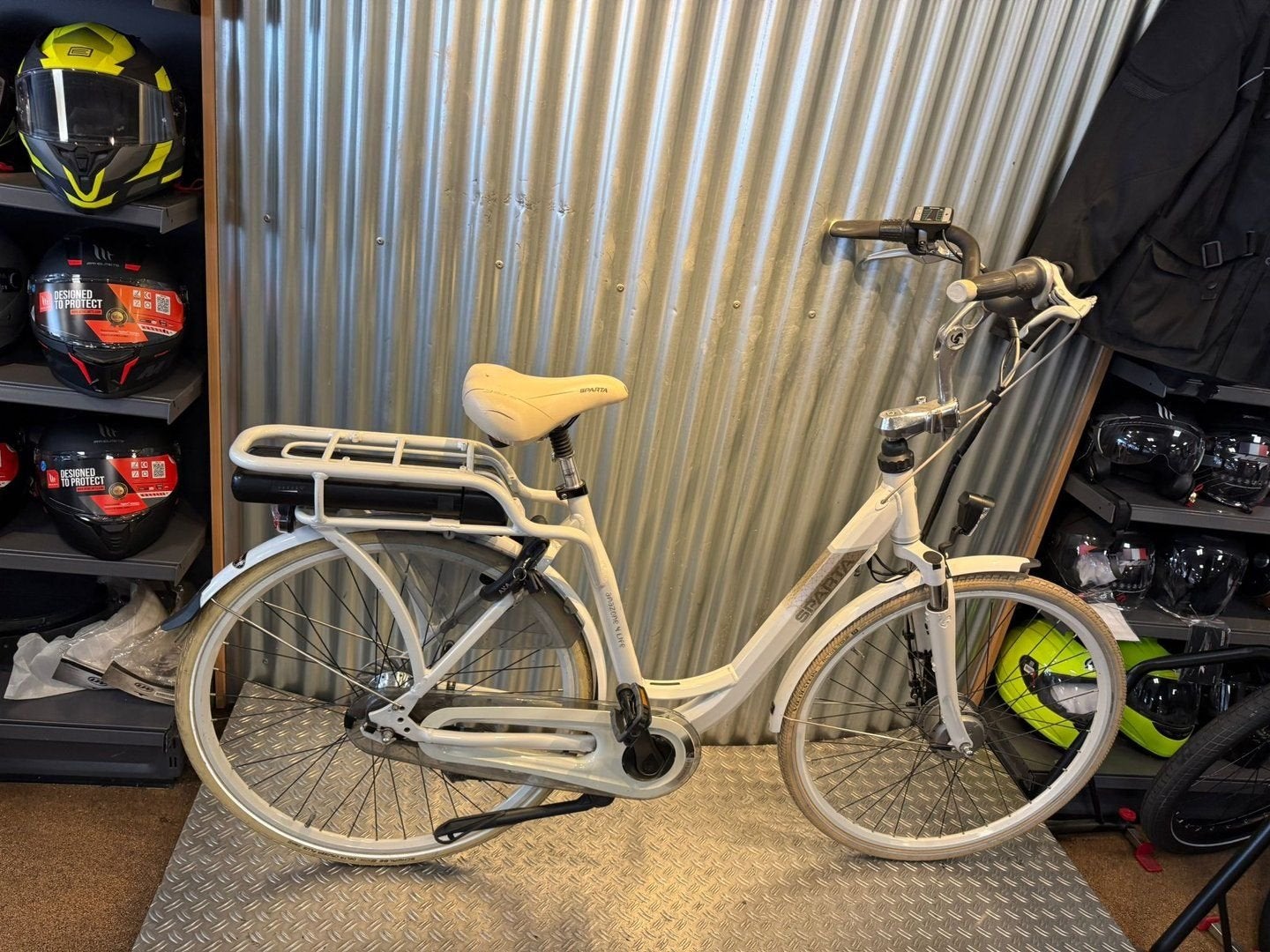 Foto 3 van Elektrische Sparta Amazone Moederfiets (Nauwelijks mee gefie