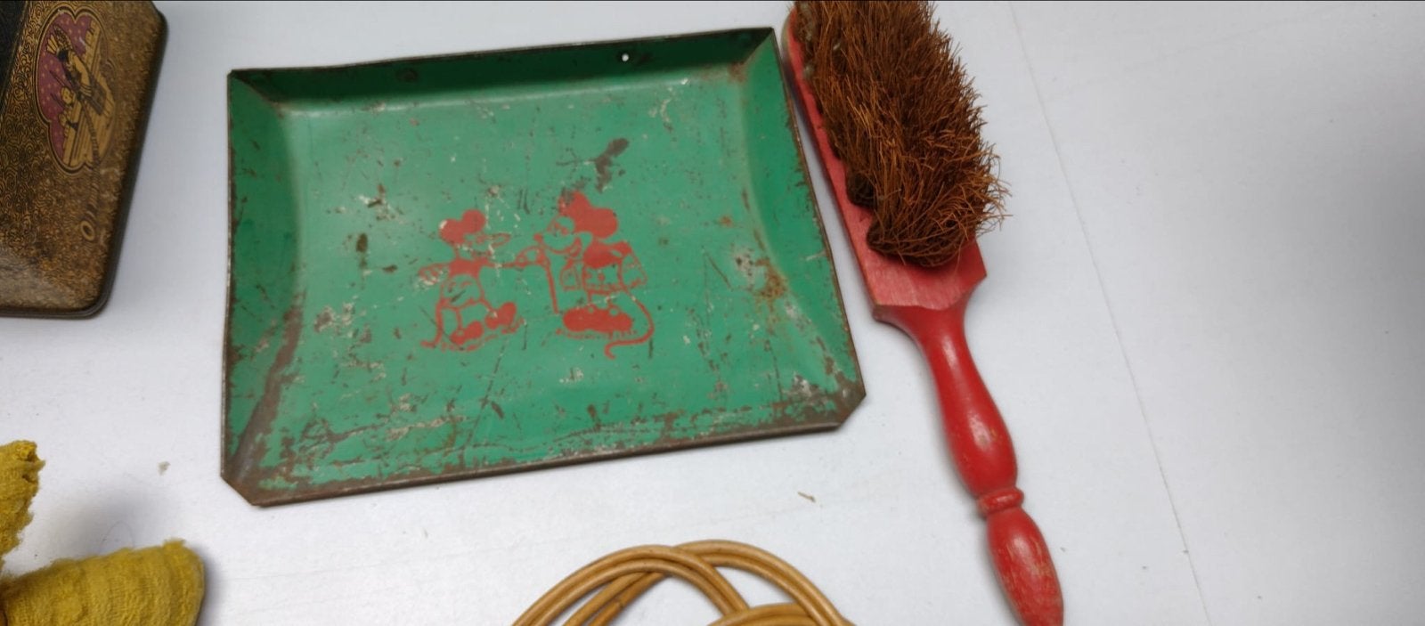 Vintage speelgoed set: blokken, trein, stoffer en blik, Ophalen