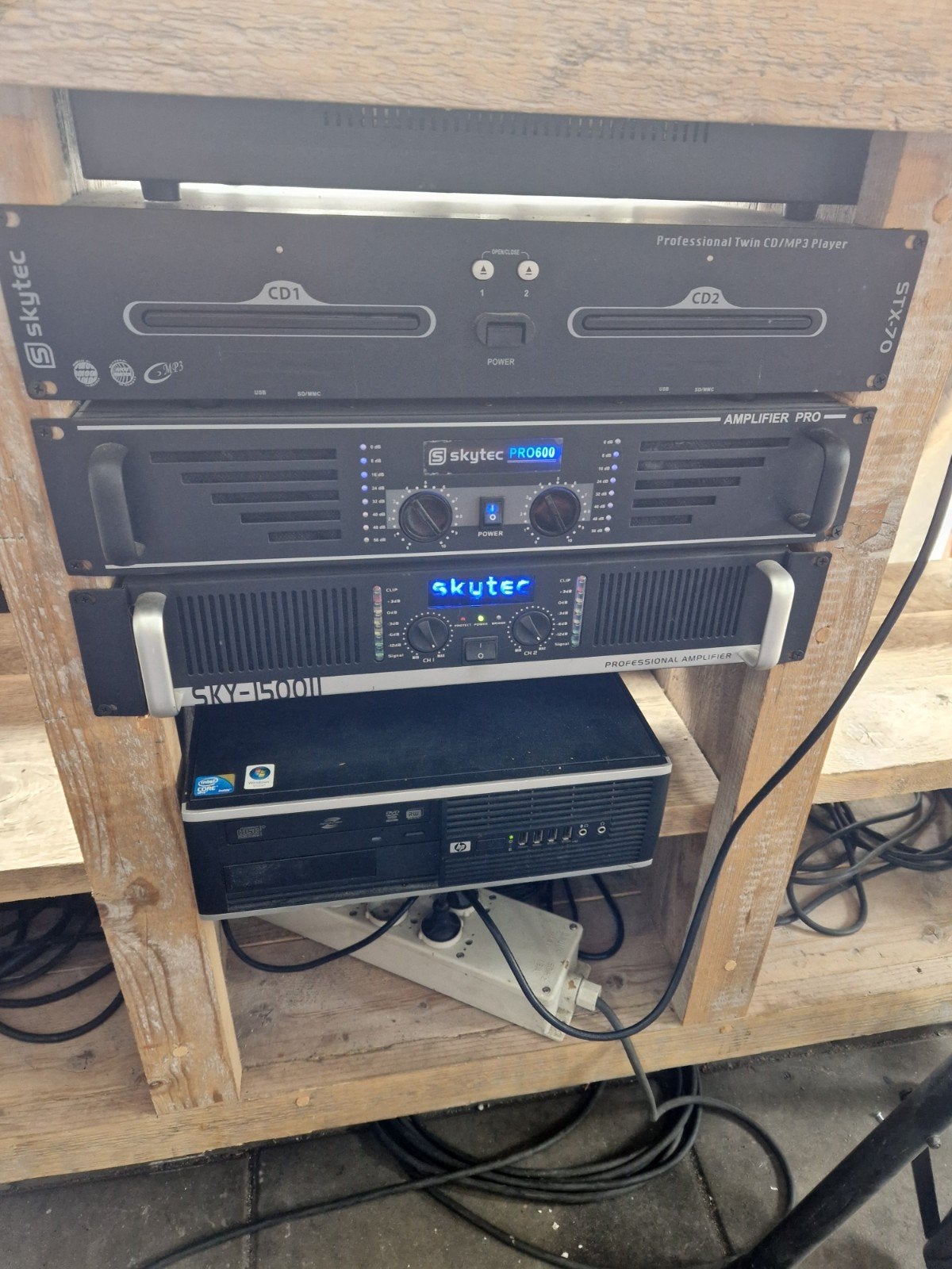 Skytec STX-70 CD/MP3 Speler & Skytec PRO600 Versterker, Ophalen of Verzenden, Gebruikt, Audio