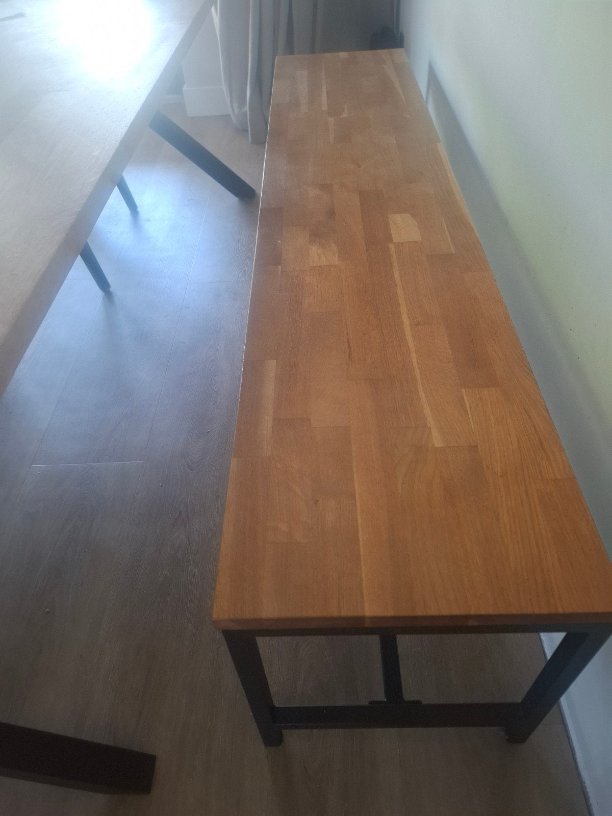 Houten bankje met metalen onderstel - 180x45 cm, Huis en Inrichting, Ophalen, Gebruikt, Bruin, Hout