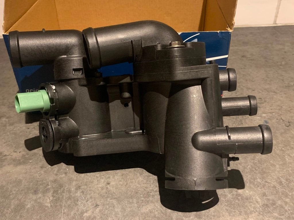 Thermostaathuis VAG 1.4 benzine, AUDI A2, New Beetle, Auto-onderdelen, Ophalen of Verzenden, Nieuw, Audi
