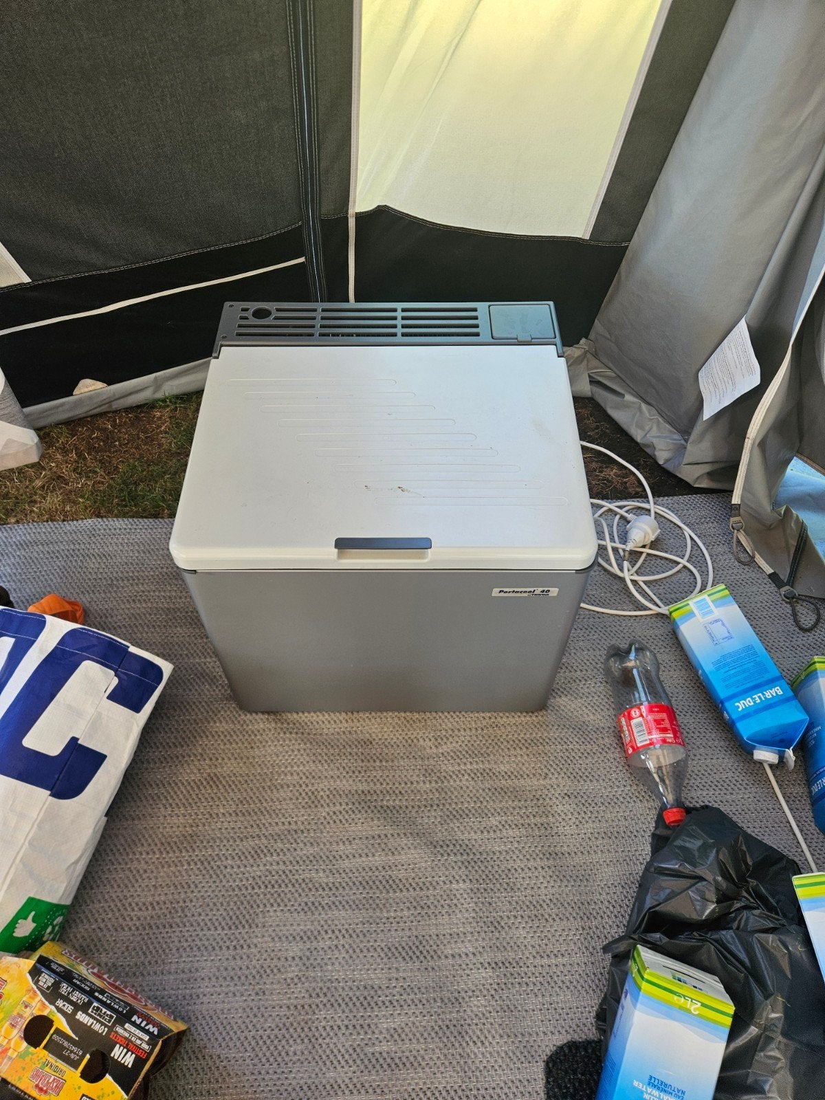 Portacool 40 Koelbox 12V/230V/Gas - Ideaal voor Camping, Caravans en Kamperen, Koelboxen, Ophalen, Gebruikt, Koelbox, Elektrisch