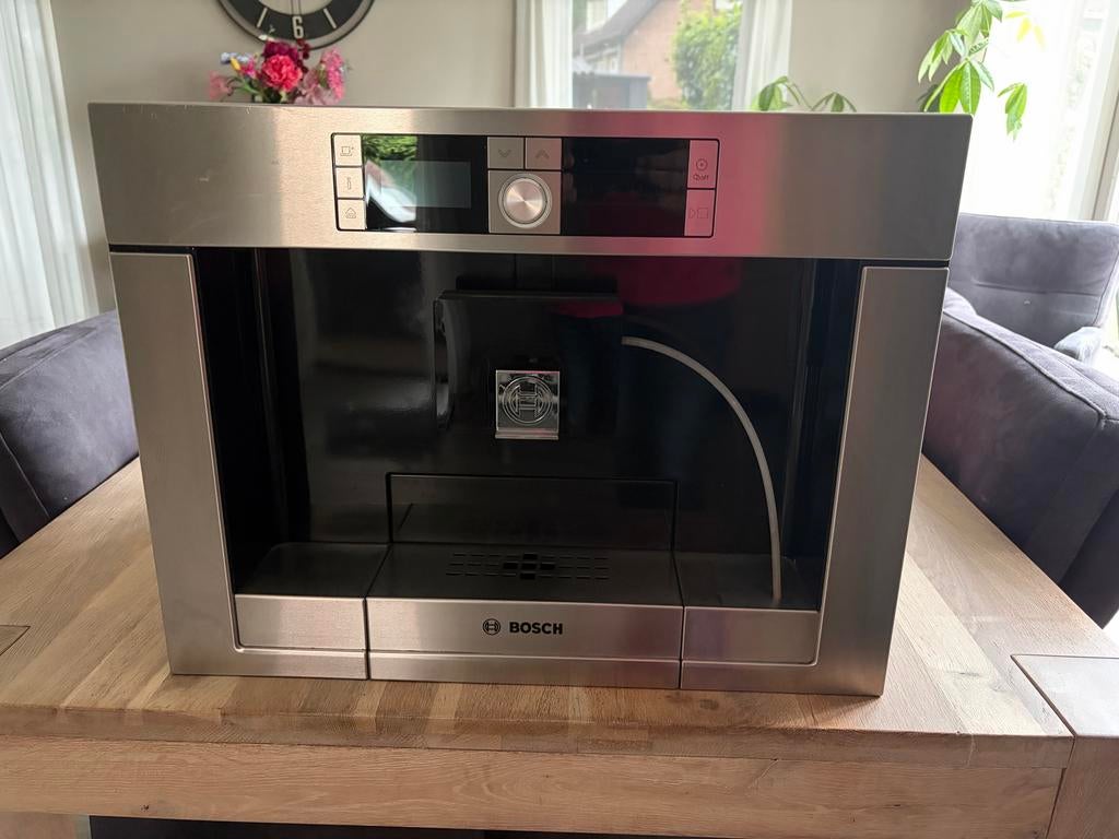 Bosch Inbouw Koffiemachine - Zo goed als nieuw TCC78K751, Witgoed en Apparatuur, Koffiezetapparaten, Afneembaar waterreservoir