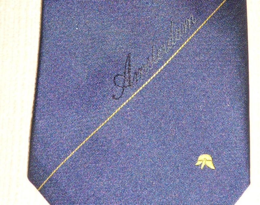 Brandweer Amsterdam stropdas blauw met gele helm, Kleding | Heren, Ophalen of Verzenden, Nieuw, Blauw