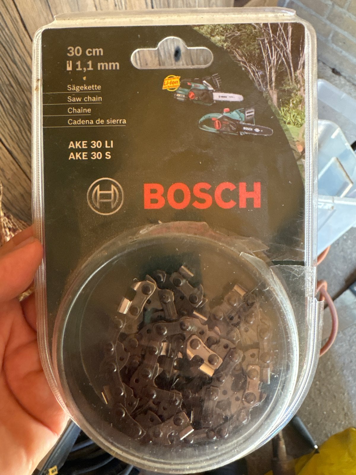 2 Bosch Kettingzaagketting 30 cm - AKE 30 LI / AKE 30 S, Kettingzaag, Nieuw, Ophalen of Verzenden, 30 tot 70 mm