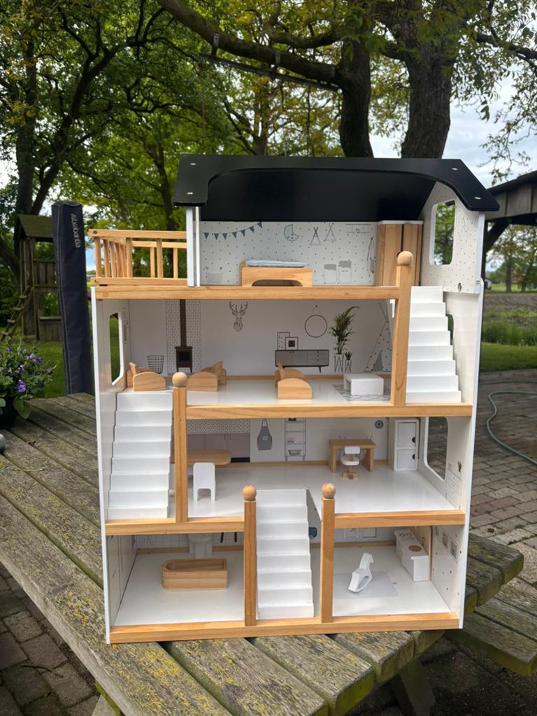 Petit Amélie houten poppenhuis met accessories, Kinderen en Baby's, Speelgoed | Poppenhuizen, Ophalen, Zo goed als nieuw, Poppenhuis