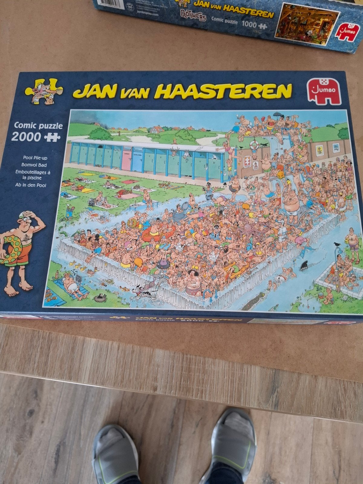 Jan van Haasteren Comic Puzzel 2000 stukjes - Pool Pile-up, Ophalen of Verzenden