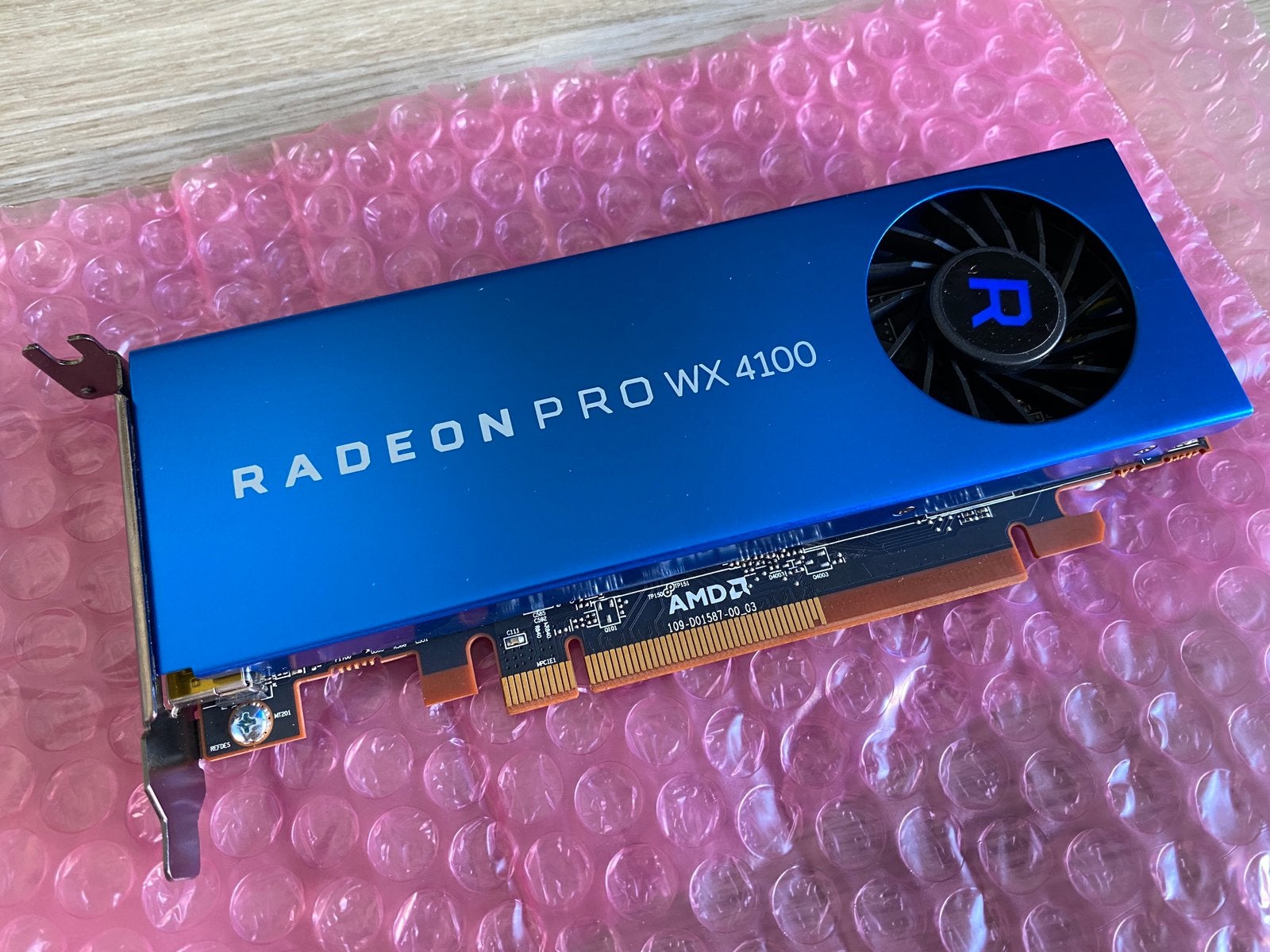 AMD Radeon Pro WX 4100 4GB Low Profile 4x mini displayport, PCI-Express 3, AMD, DisplayPort, Ophalen of Verzenden