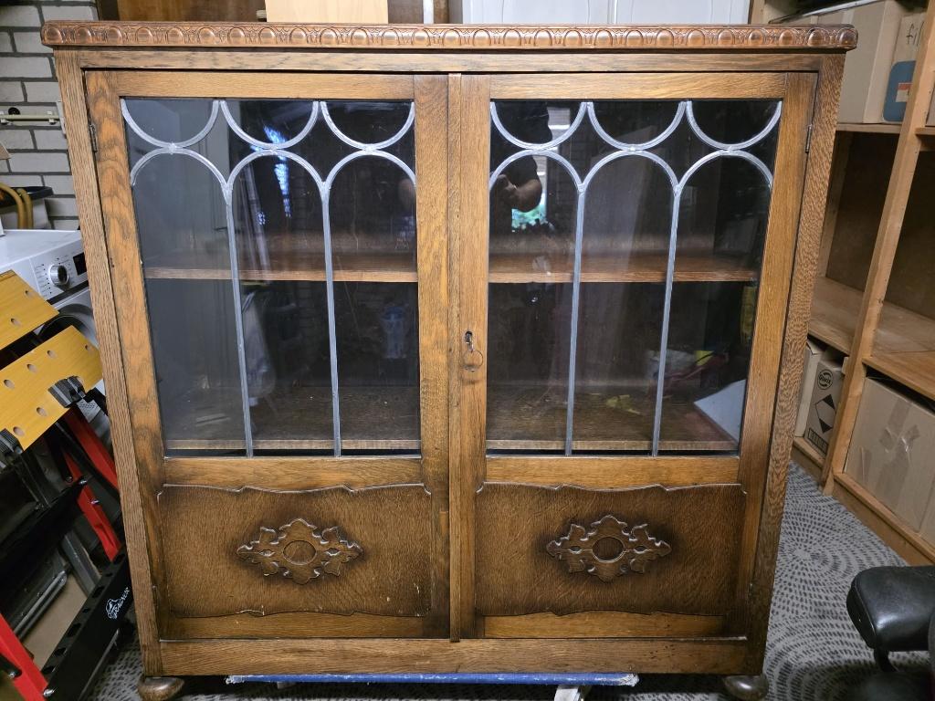 Vintage eiken vitrinekast, Ophalen, Glas, 100 tot 150 cm, 100 tot 150 cm