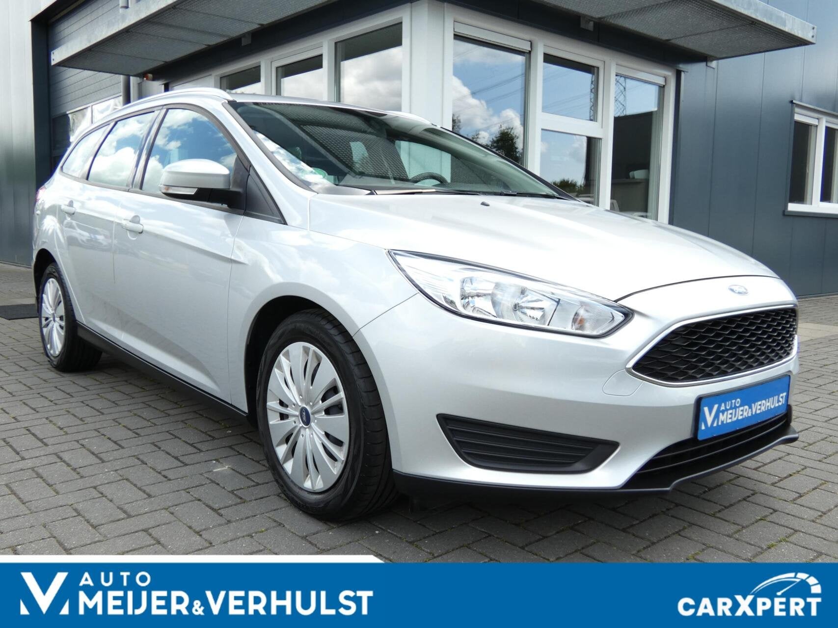 Ford Focus Wagon 1.0 100 PK Trend | AIRCO | 124000 KM!, Auto's, Gebruikt, Zwart, Handgeschakeld, USB