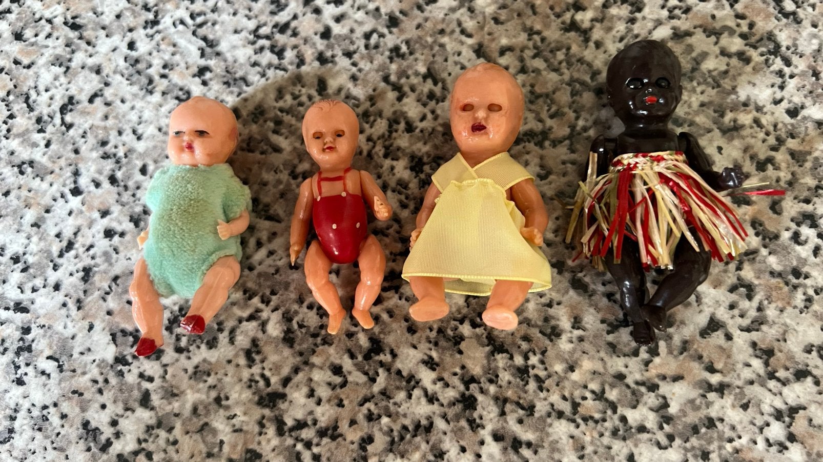 Vier poppenhuispoppetjes uit jaren vijftig., Ophalen of Verzenden, Poppenhuis
