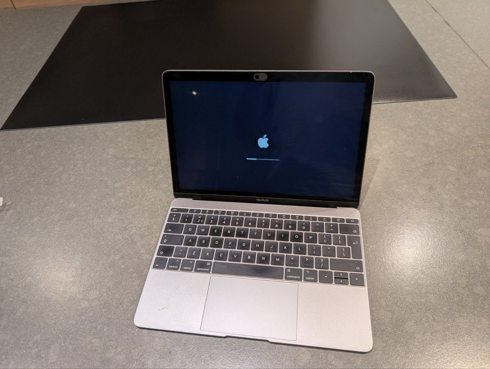 MacBook uit 2017 - Goede staat, Computers en Software, Ophalen, 12 inch, MacBook, Minder dan 2 Ghz
